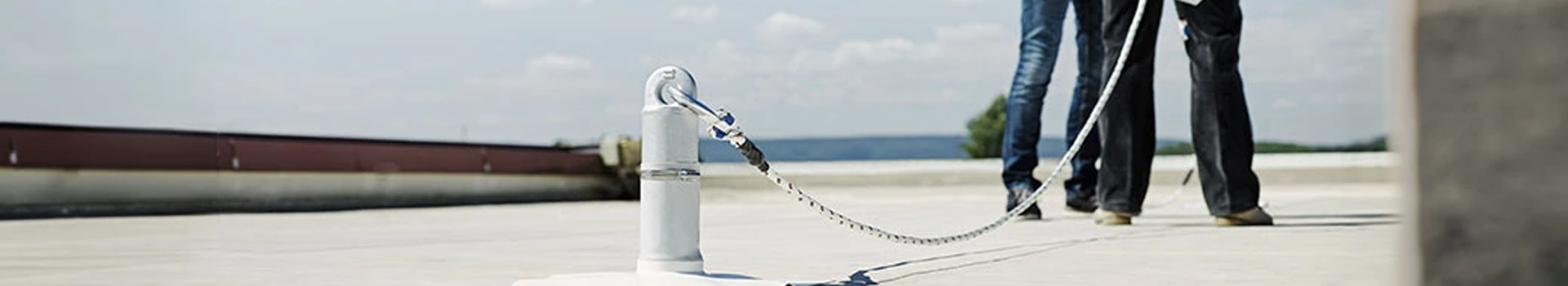 Anschlageinrichtungen und Anschlagpunkte